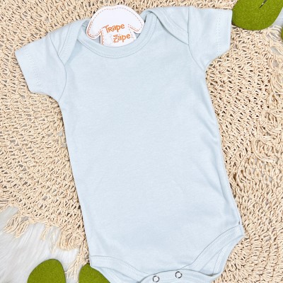 Conj. Body Manga Curta, Babador Bandana e Calça Borboletas - Cor Gelo e Areia